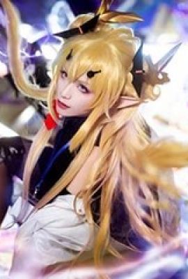 COSPLAY Tomorrow's Ark Jingzhe «Un Qi White Thunder Zhengfa a través de las tres transformaciones de la plaza»