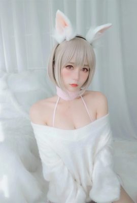 (Señorita Coser Bai Yin) Conejito Blanco (105P)