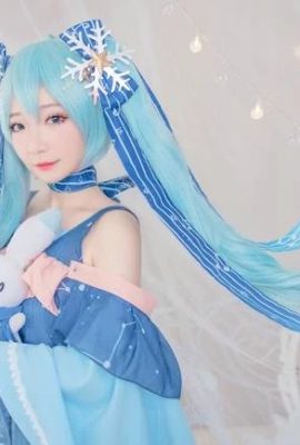 Cosplay de Snow Hatsune(CN：九七) (9P)