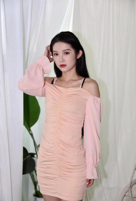 Una rara sesión de fotos privada de una delicada y hermosa modelo china con pechos pequeños: la pequeña Vivian Hsu (54P)