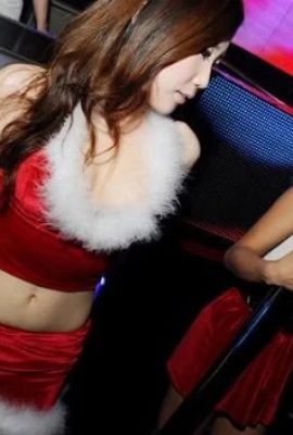 Tiro real: ¡Noche de carnaval de Navidad roja en un club nocturno coreano!  (11P)