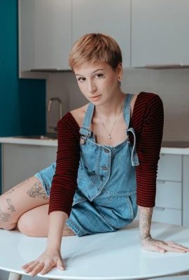 (Chicas suicidas) Alyasuicide Casa Azul