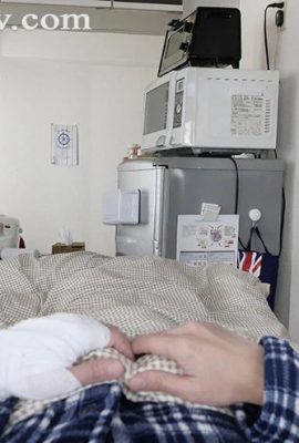 (GIF) Alice Nanase La cuidadora que me cuidó cuando estaba postrado en cama después de que ambas piernas se lesionaran en un accidente (17P)