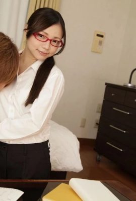 (こころこころ) Estudia con la profesora de porno (40P)