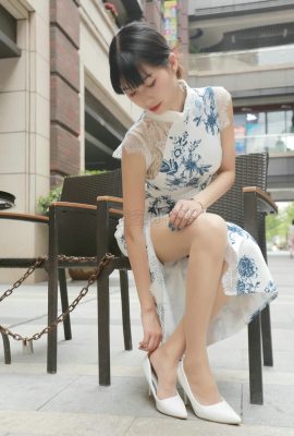 (Serie Sihua) SH187 La diosa cheongsam con medias de seda (50P)