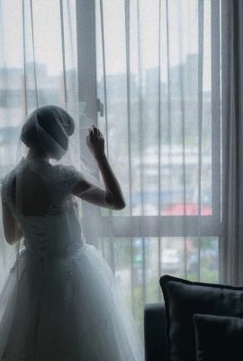 Foto de teca: conejita con vestido de novia (86P)