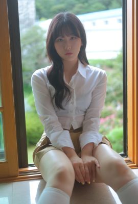 (YeonJju) Chica coreana tiene curvas elegantes y un poco de lujuria (36P)